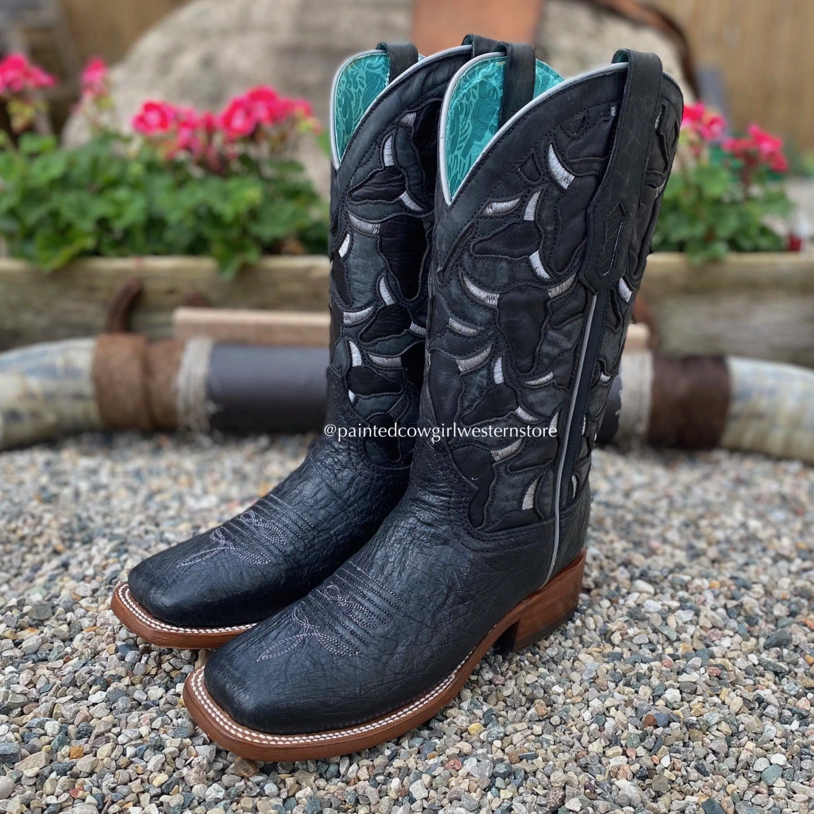 Corral Women's Black Smooth Quill Ostrich Steer Head Embroidered Square Toe Cowgirl Boots A4058