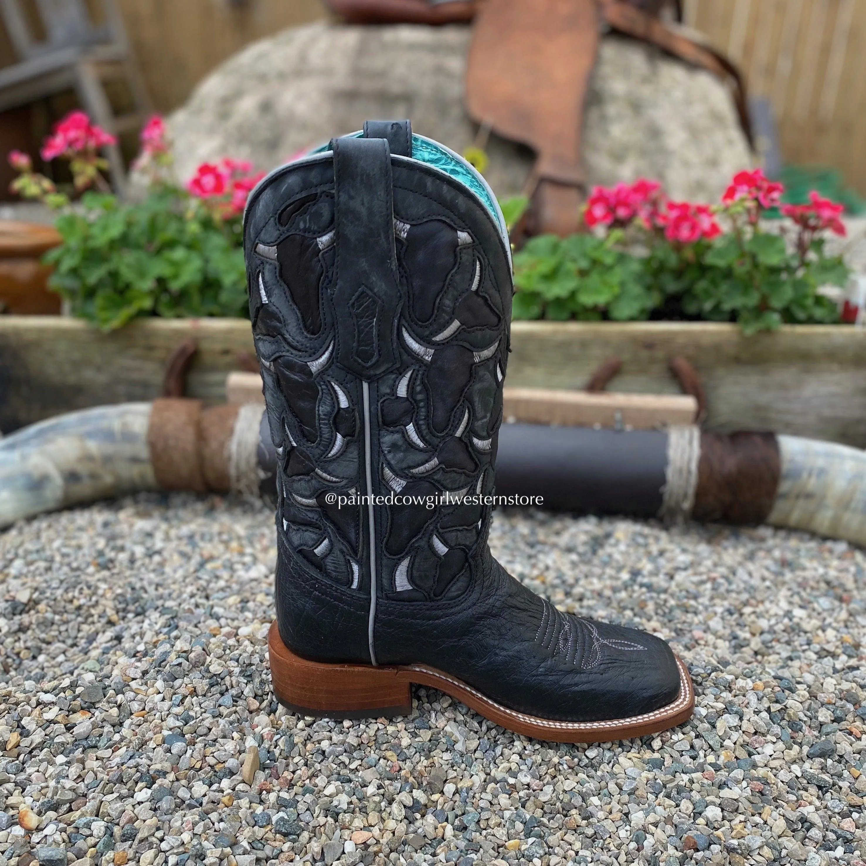 Corral Women's Black Smooth Quill Ostrich Steer Head Embroidered Square Toe Cowgirl Boots A4058
