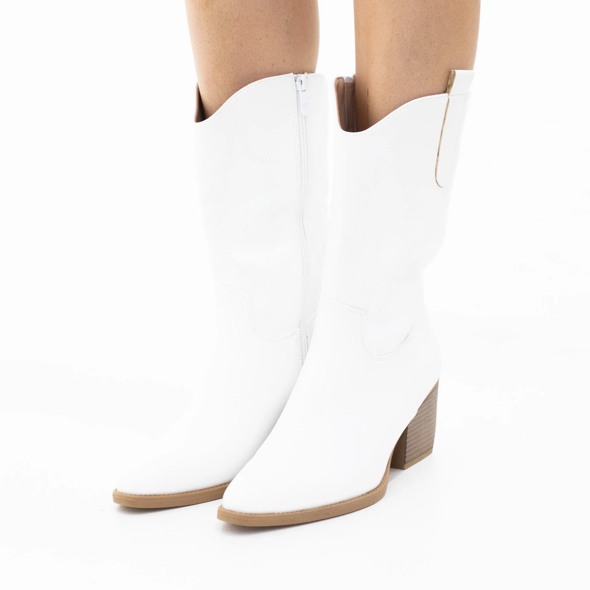 Cowboy embroidered PU mat 7cm heel mid calf boot white