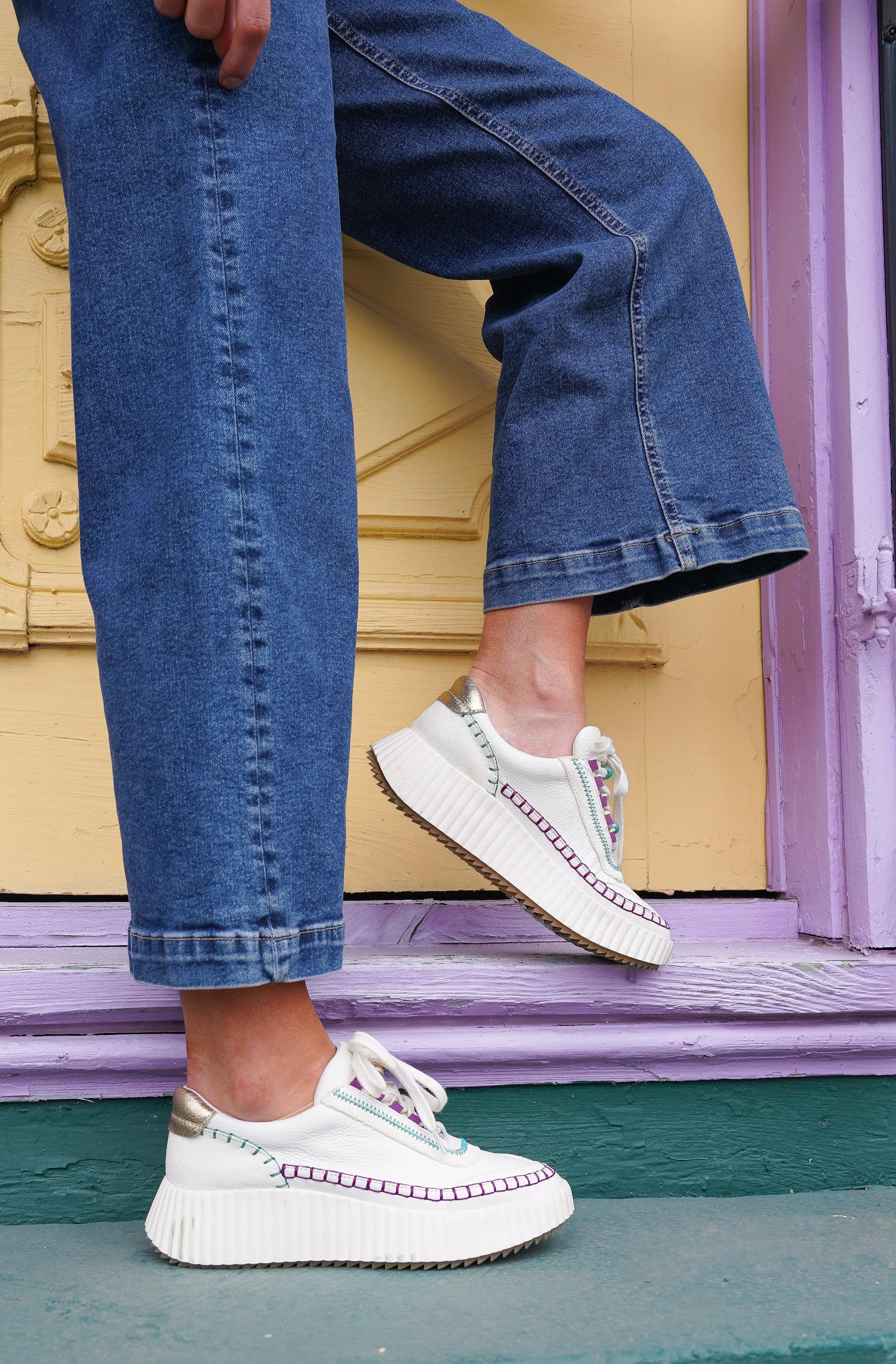 Hemline Exclusive Dolen Beads Sneaker