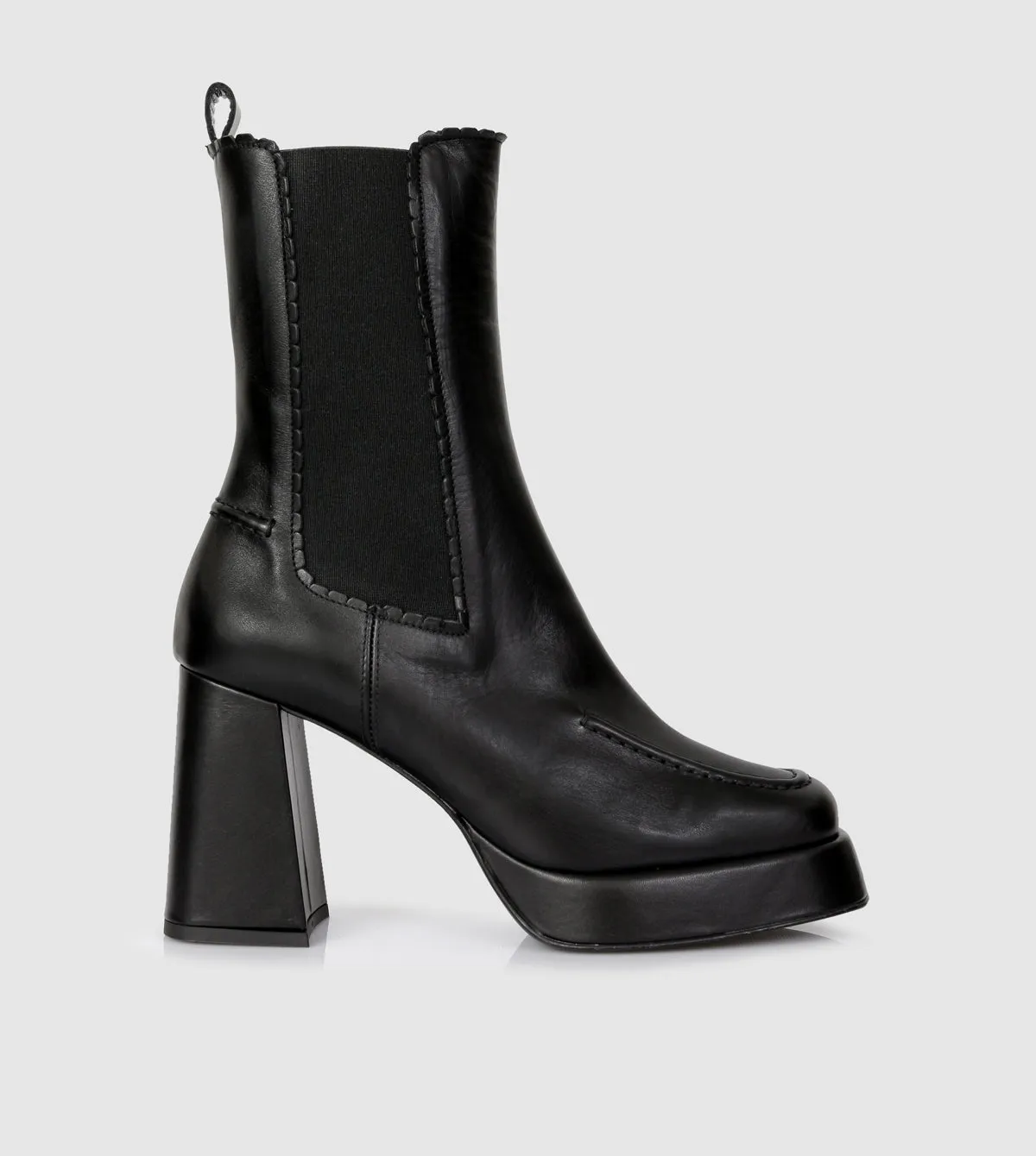 Lenka Mid Boots by Beau Coops