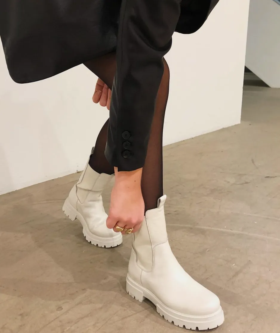 Prima New Sauvage - White